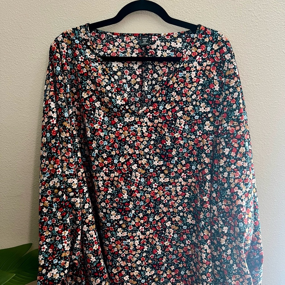 SHEIN Boxy Sailor Collar Blouse in Black and Blue